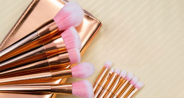 pink brush head